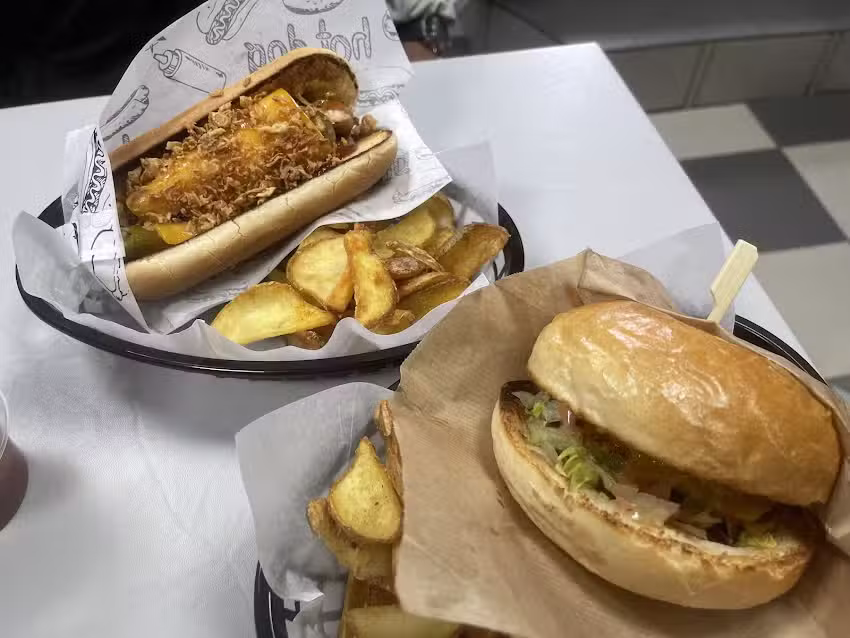 Round Burger House 0711