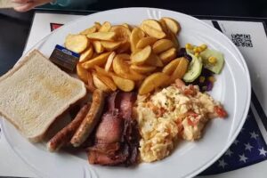 Route 4 DINER, Restaurant and Bar