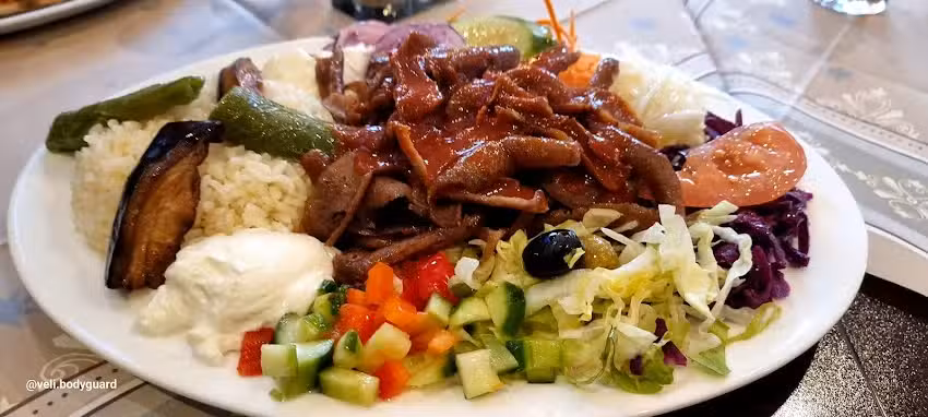 Royal Caf&eacute; Restaurant