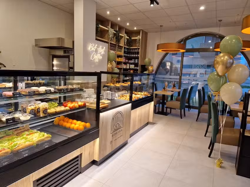 R&uuml;diger&rsquo;s Coffee & Bakery