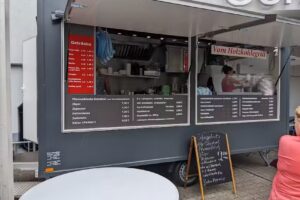 Rudis Currywurst