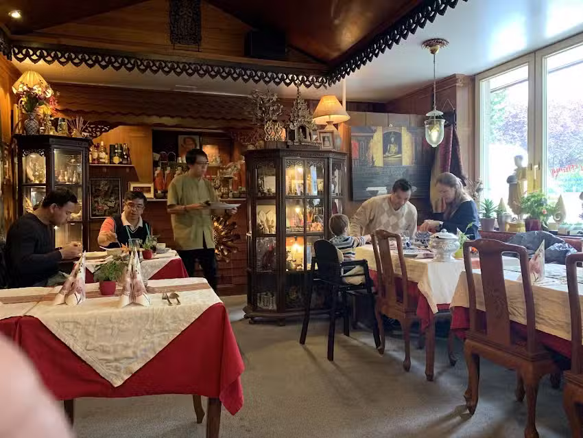 R&uuml;en Thong Thai Restaurant