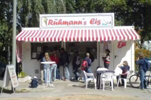 Rühmanns Eisbox (Eisdiele) in Einfeld
