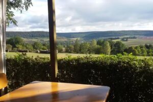 Ruine Aura – Wein Café Restaurant
