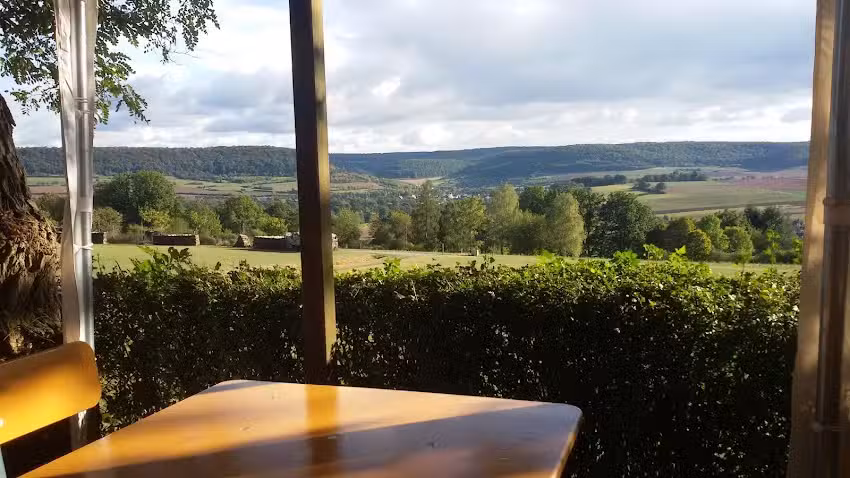 Ruine Aura &ndash; Wein Caf&eacute; Restaurant