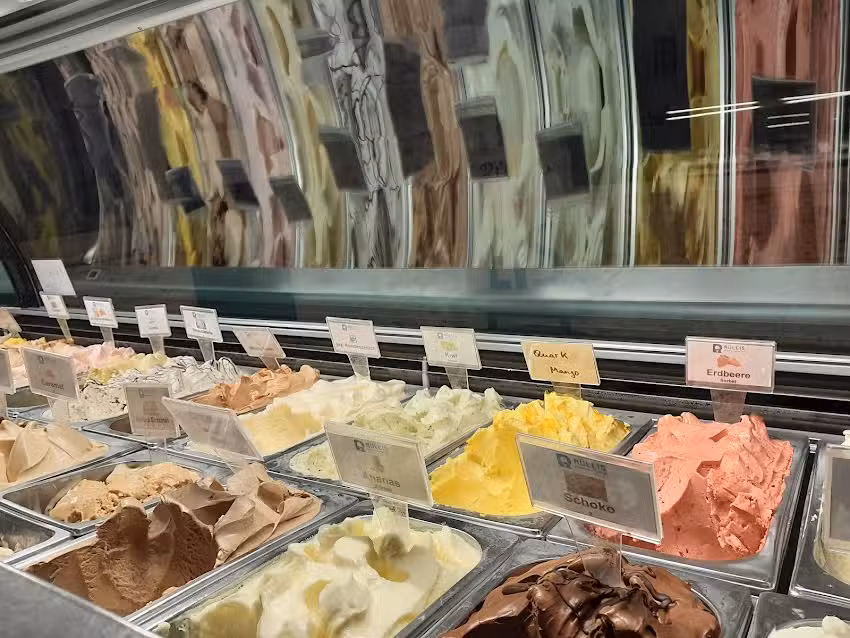 R&uuml;llis Eismanufaktur