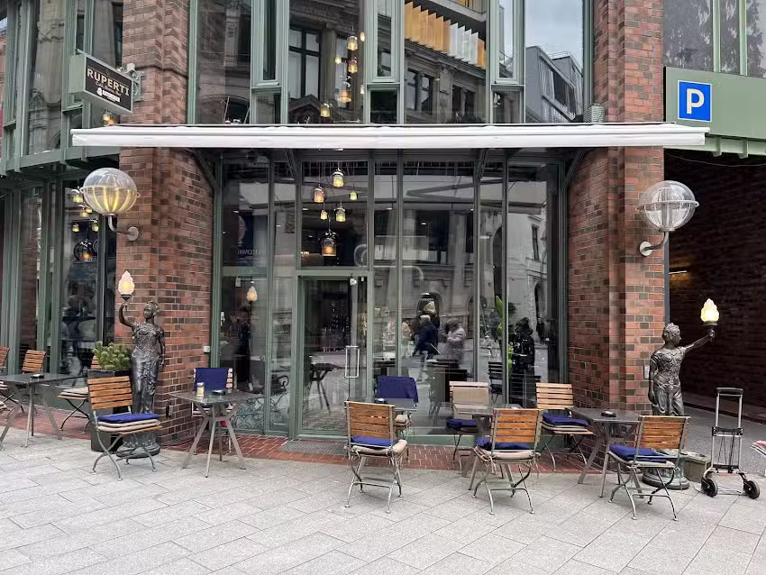 Ruperti Caf&eacute; Bistro Bar