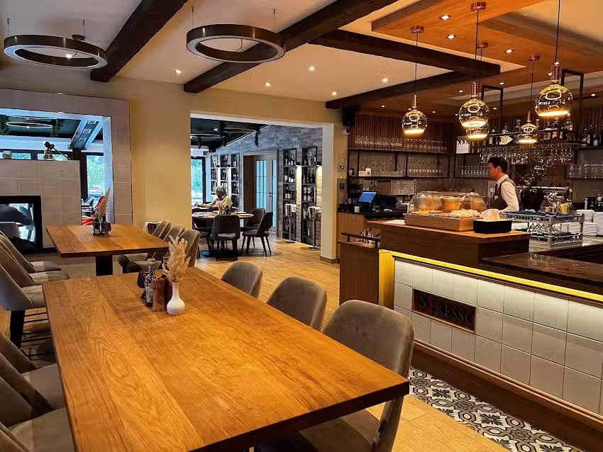 S.PRESSO | Halter Pforte