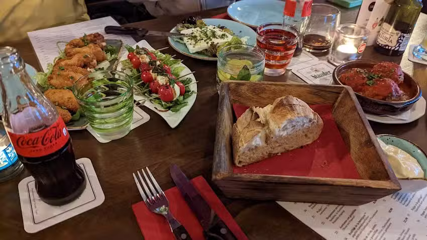 Sancho Panza Restaurant & Cocktail Bar
