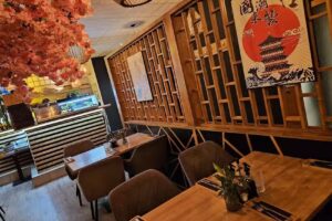 Sando Asiadining & Sushi