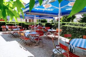 Sankt Clemenshaus – Restaurant – Biergarten