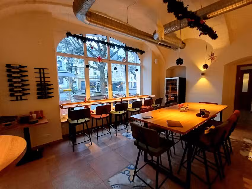 Sarahsita Tapas Bar & Restaurant