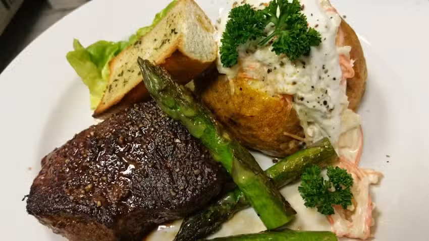 Saray Restaurant & Steakhouse
