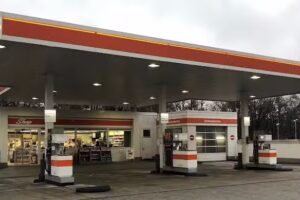 SB Tankstelle Szam