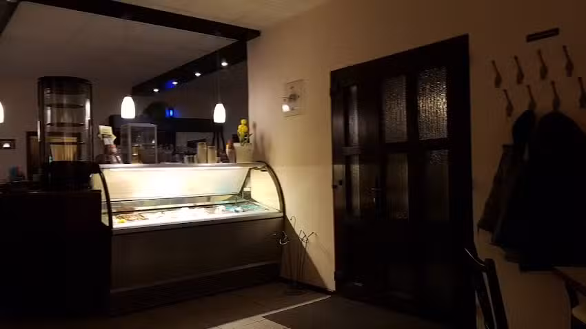 Schades Eiscaf&eacute; und Pizza Prinz Perleberg