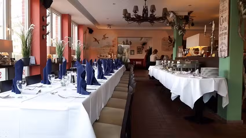 Schiller &ndash; Restaurant Caf&eacute; Kegelbahn