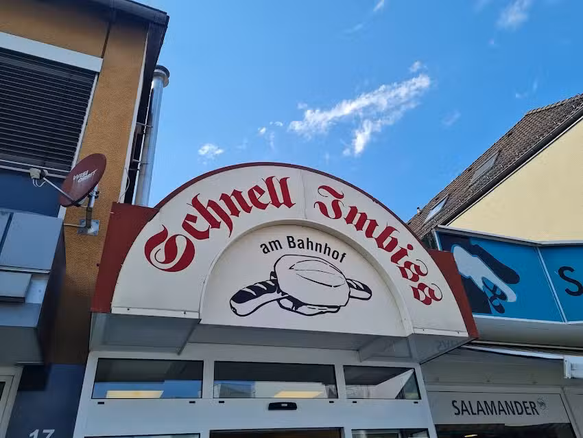 Schnellimbiss am Bahnhof