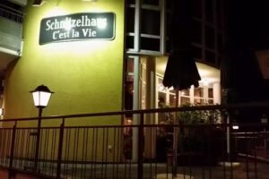 SchnitzelHaus C’est la vie