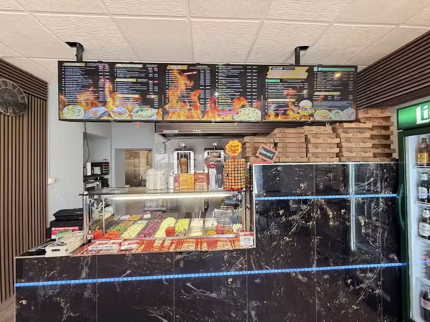 Sch&ouml;necker D&ouml;ner Pizza