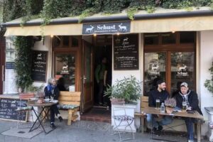 Schust &ndash; Restaurant