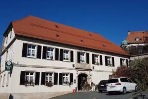 Schwarzer Adler Helmut u. Inge Bär