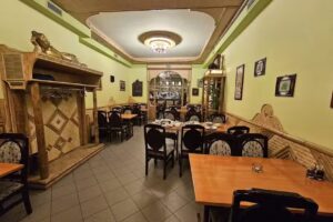 Sea Moon Restaurants