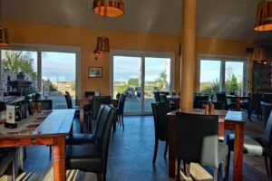Seaside Pepelow Restaurant