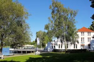 Seehotel Krakow am See