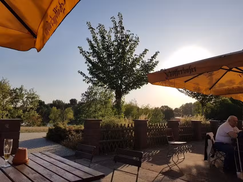 Seeterrasse am Bagger