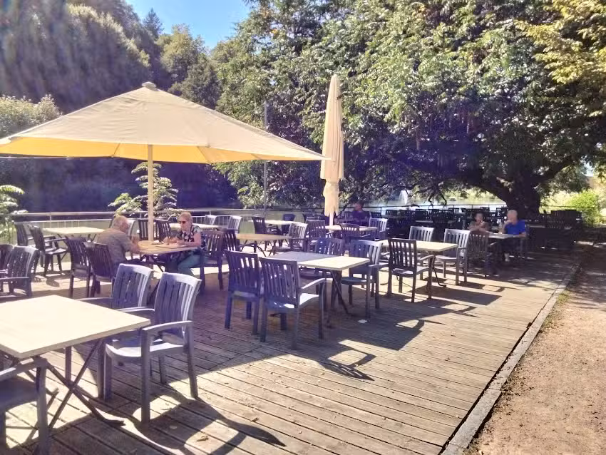 Seeterrasse SB-Restaurant + Bootsverleih