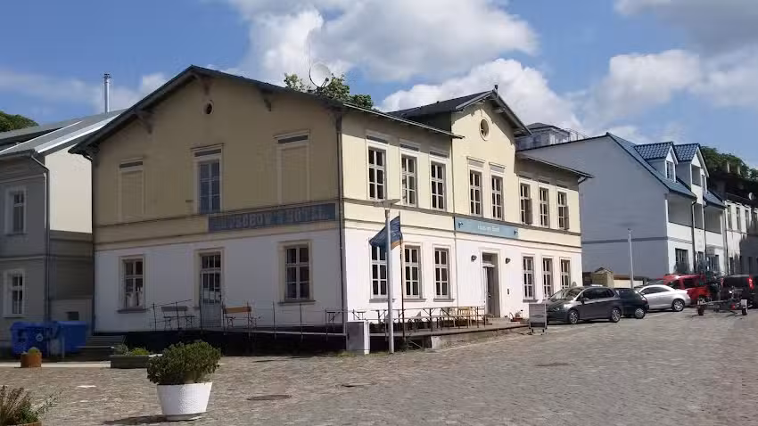 Segelschule Sail und Surf R&uuml;gen