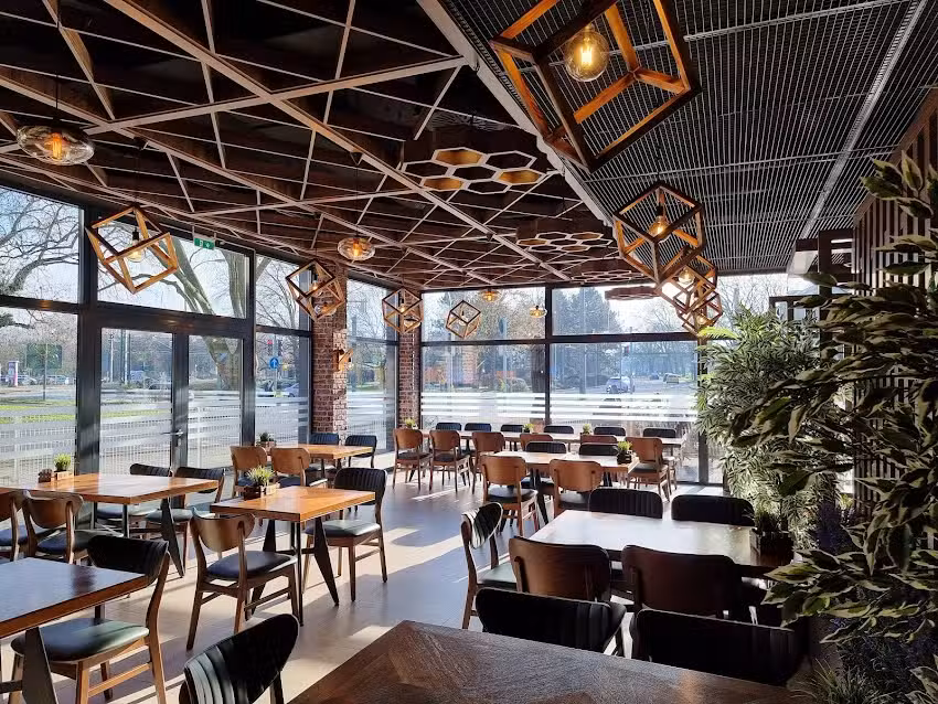 Sel&ccedil;uklu Hatay K&uuml;nefe Restaurant Fredenbaum