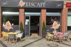 Sieberts Eiscafe &ndash; DDR Softeis Hugenottenplatz3