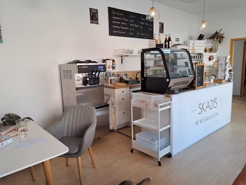 Skadi&rsquo;s Pet Boutique & Caf&eacute;