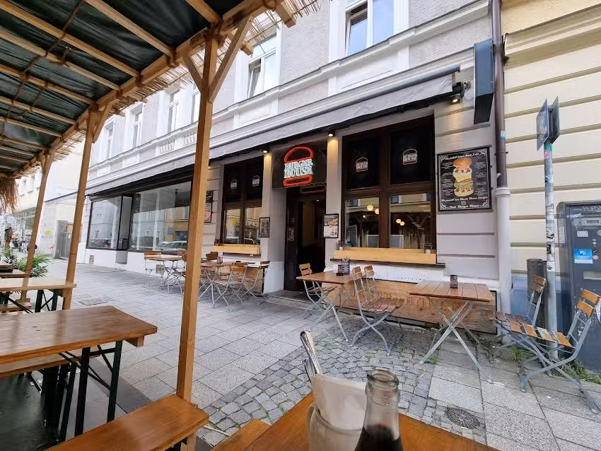 SMASH OR PASS &ndash; BURGER & BAR