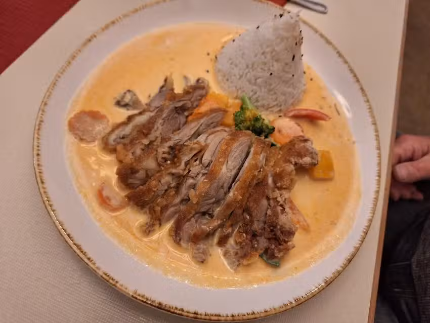 Son Thuy TV Gastst&auml;tte Ha&szlig;furt