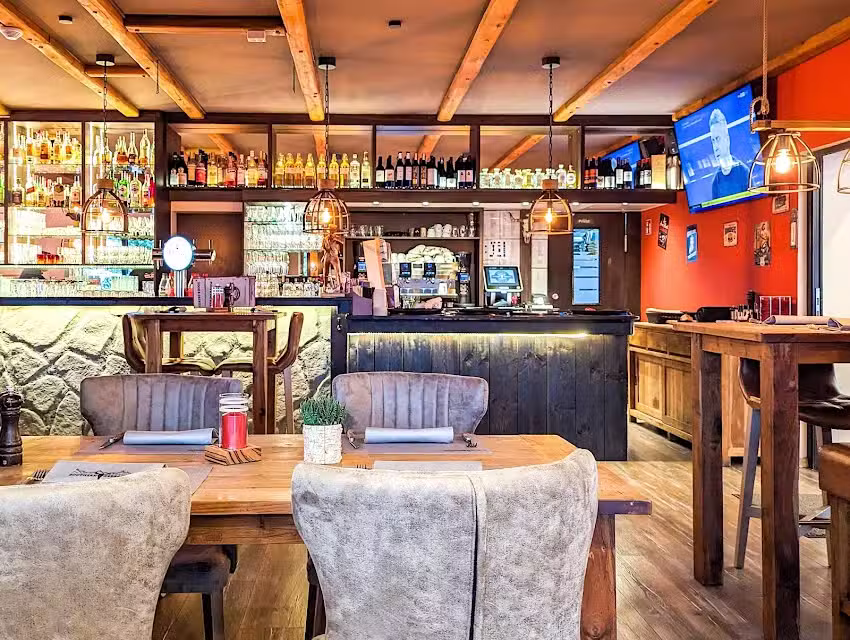 Southern Nebraska I Grill House & American Bar