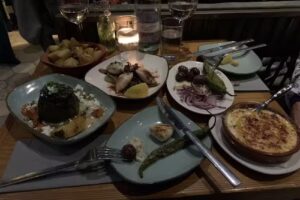 Souxe Meze