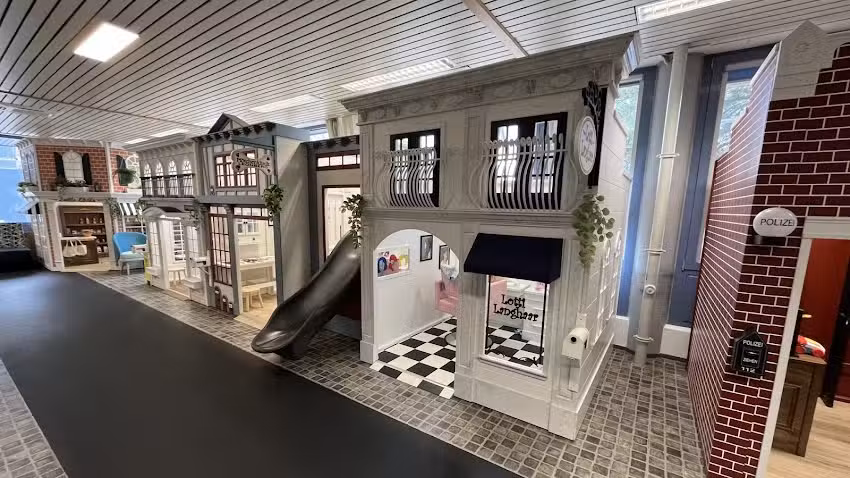 Spielstadt Leonberg &ndash; Indoorspielplatz & Caf&eacute;