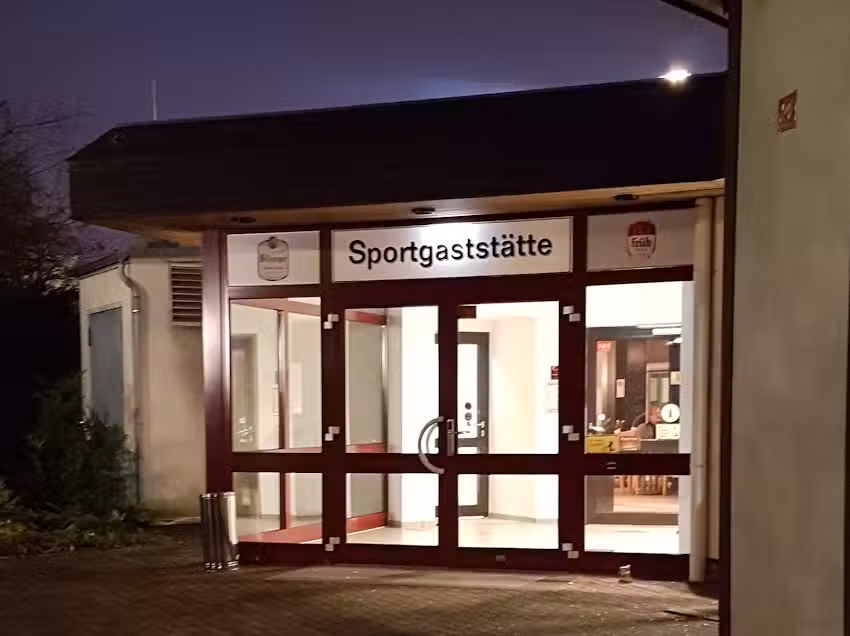 Sportgastst&auml;tte G&auml;&szlig;ler
