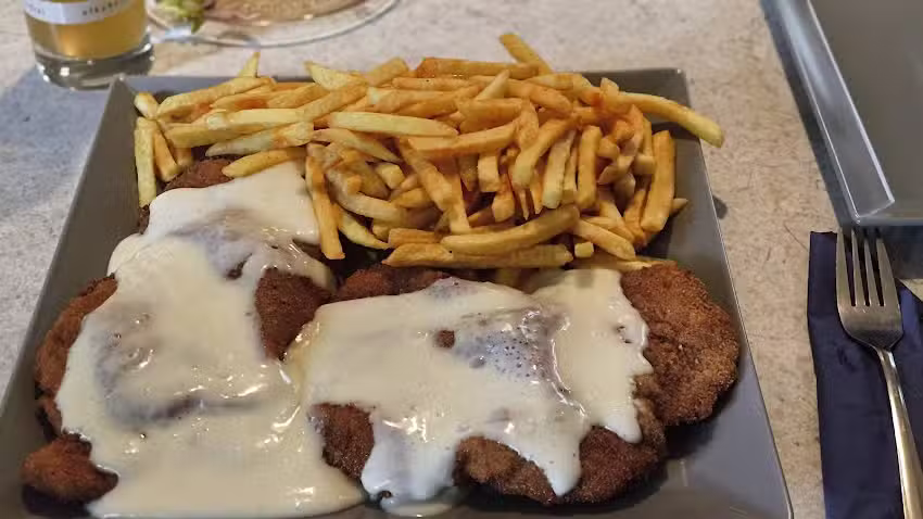 Sportheim Rohrbach Gastst&auml;tte & Biergarten