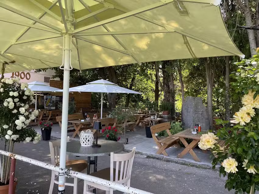 Sportheim Veranda Du&szlig;lingen