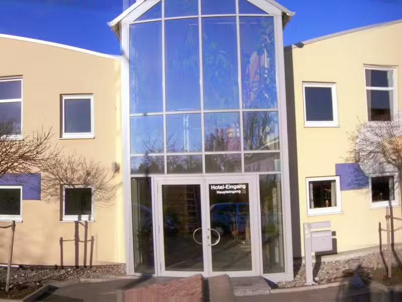 Sporthotel Neuburg-R&ouml;denhof
