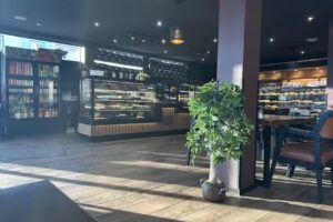 Starbake Bakery & Cafe