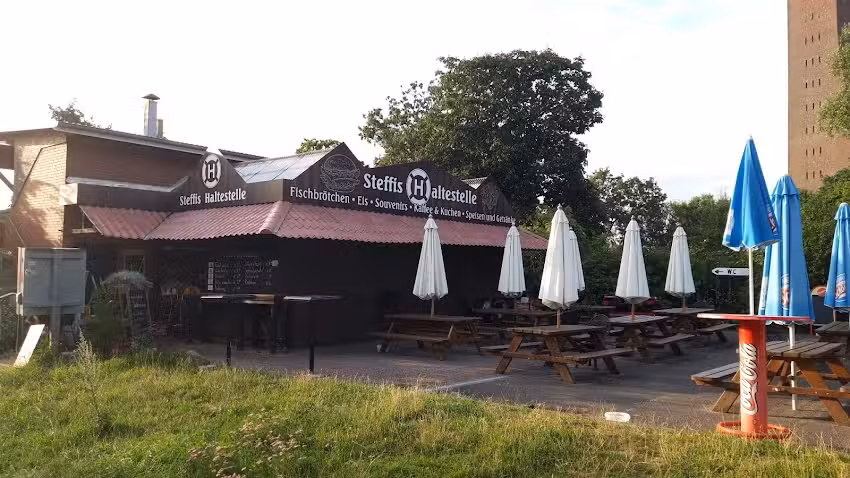 Steffis Haltestelle, F&ouml;rdegrill Laboe