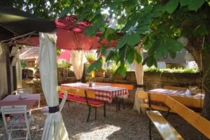 Stella Biergarten & Scheunenrestaurant