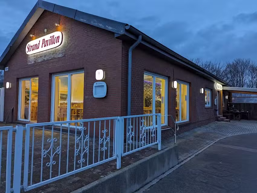 Strand Pavillon &ndash; Petra Gimmini
