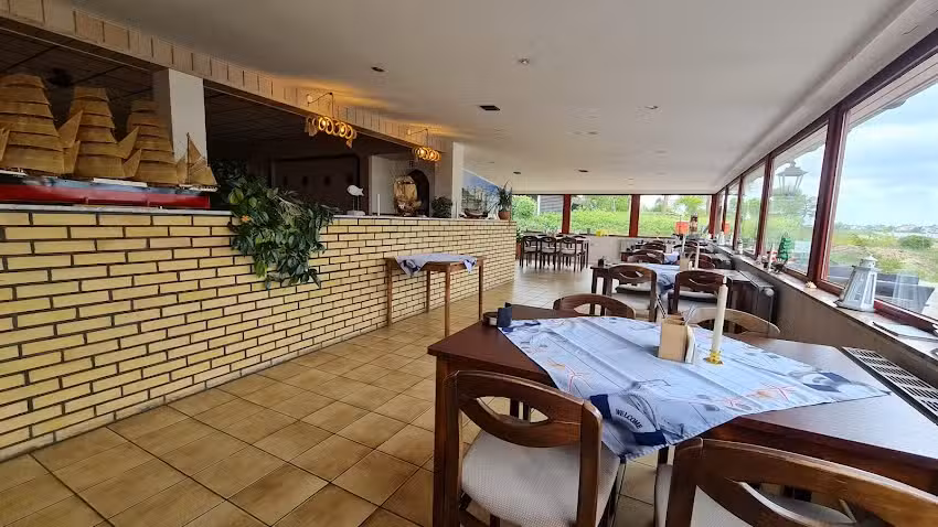 Strandhalle Harriersand