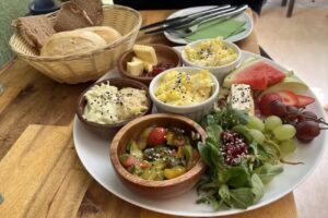 Studio Caf&egrave; Hide