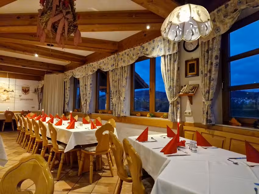 S&uuml;dtiroler T&ouml;rggelestube